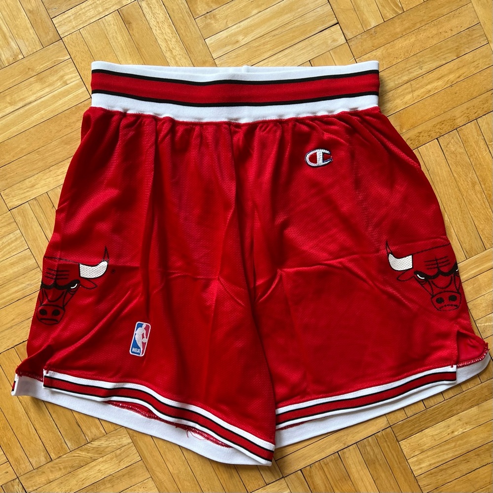 ❌SOLD❌  1990s Vintage Chicago Bulls Basketball Shorts
